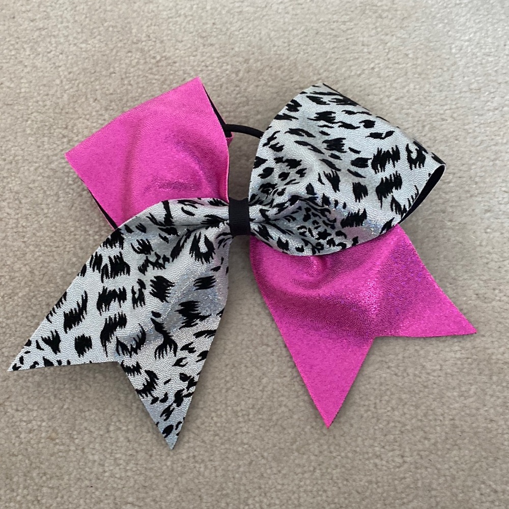 Cheer Bow